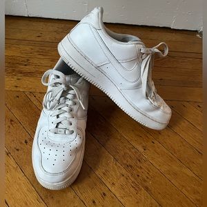 Nike Air Force 1 ‘07 White on White size 11